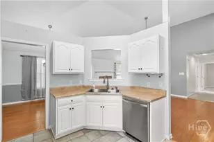 119 Meadowside Ln, Savannah, GA 31405 - Photo 11