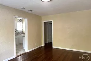 1314 E 54th St, Savannah, GA 31404 - Photo 5
