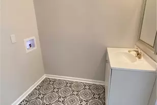 1611 E Henry St, Savannah, GA 31404 - Photo 5