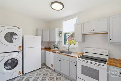 1016 E Bolton Street, Savannah, GA 31401 - Photo 5