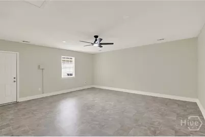 24 Chapel Drive, Savannah, GA 31406 - Photo 9