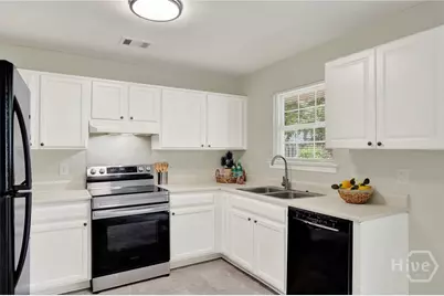 24 Chapel Drive, Savannah, GA 31406 - Photo 7