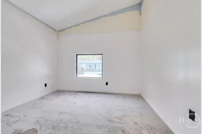 302 W Victory Drive, Savannah, GA 31405 - Photo 11