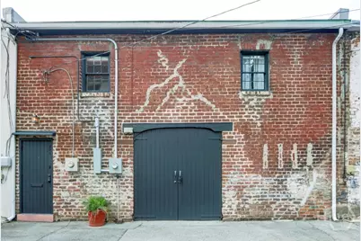 205 W Jones Lane, Savannah, GA 31401 - Photo 1