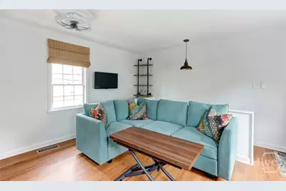 205 W Jones Lane, Savannah, GA 31401 - Photo 3
