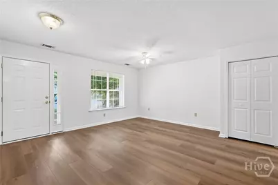 1910 Linnhurst Drive, Savannah, GA 31404 - Photo 5