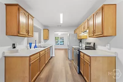 1910 Linnhurst Drive, Savannah, GA 31404 - Photo 9