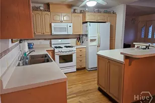 127 Lake Shore Dr, Savannah, GA 31419 - Photo 9
