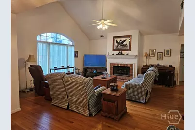 127 Lakeshore Drive, Savannah, GA 31419 - Photo 7
