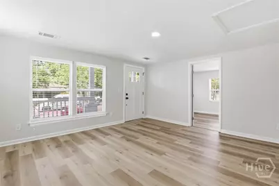 1009 W 52nd Street, Savannah, GA 31405 - Photo 17