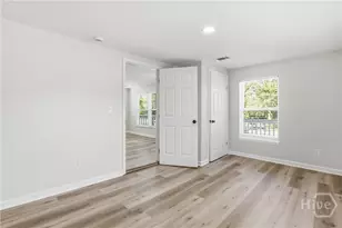 1009 W 52nd St, Savannah, GA 31405 - Photo 11