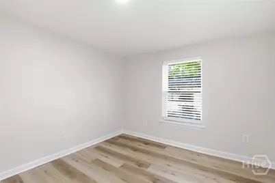 1009 W 52nd Street, Savannah, GA 31405 - Photo 9