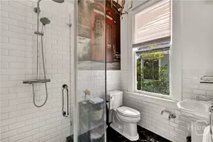 121 E 36th St, Savannah, GA 31401 - Photo 29