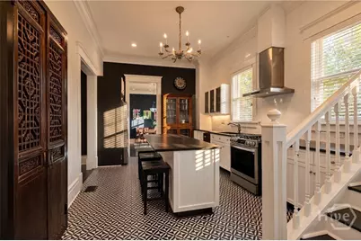 121 E 36th Street, Savannah, GA 31401 - Photo 13