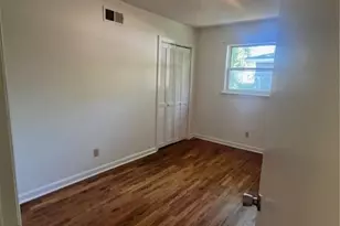 32 Pine Dr, Savannah, GA 31405 - Photo 11