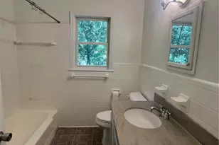 32 Pine Dr, Savannah, GA 31405 - Photo 9