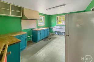 114 W 61st St, Savannah, GA 31401 - Photo 11