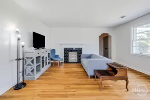5604 Paulsen St, Savannah, GA 31405 - Photo 9