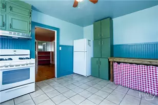 801 E 36th St, Savannah, GA 31401 - Photo 9
