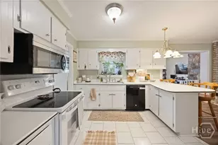 384 Hunt Dr, Savannah, GA 31406 - Photo 11