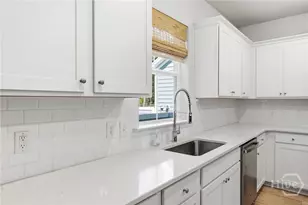 136 Binscombe Ln, Pooler, GA 31322 - Photo 11