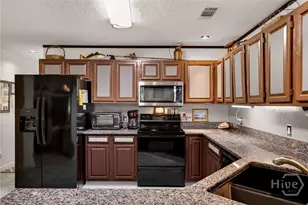 64 Shipwatch Rd, Savannah, GA 31410 - Photo 15