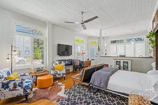 341 E Broad St, Savannah, GA 31401 - Photo 5