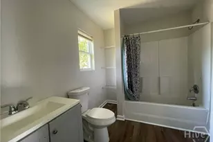 1112 E Bolton St, Savannah, GA 31401 - Photo 9
