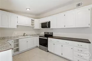 821 Walthour Rd, Savannah, GA 31410 - Photo 11