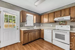 3 Longview Bluff Dr E, Savannah, GA 31419 - Photo 9