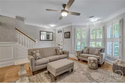 621 Tattnall Street, Savannah, GA 31401 - Photo 11