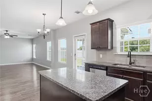 669 Red Oak Ln, Hinesville, GA 31313 - Photo 13