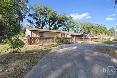 128 Cherokee Cir, Hinesville, GA 31313 - Photo 3