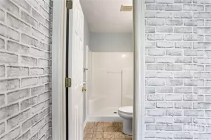 211 E Edgewater Rd, Savannah, GA 31406 - Photo 21