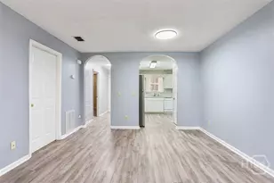 211 E Edgewater Rd, Savannah, GA 31406 - Photo 5