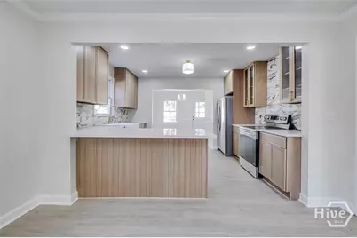 2110 E 56th Street, Savannah, GA 31406 - Photo 11