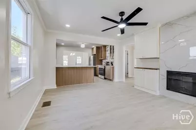 2110 E 56th Street, Savannah, GA 31406 - Photo 3