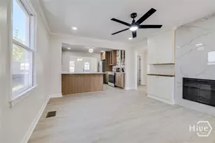 2110 E 56th St, Savannah, GA 31406 - Photo 3