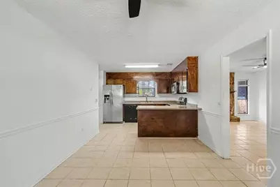 761 Robin Hood Drive, Hinesville, GA 31313 - Photo 7