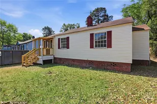 2227 Utah St, Savannah, GA 31404 - Photo 3