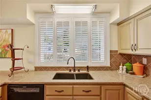 3207 Center St, Thunderbolt, GA 31404 - Photo 13