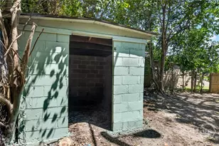 917 Wexler St, Savannah, GA 31415 - Photo 25