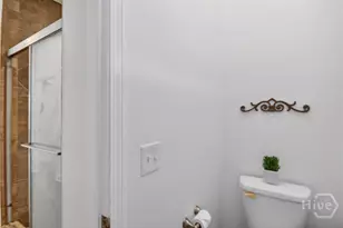522 E 40th St, Savannah, GA 31401 - Photo 27