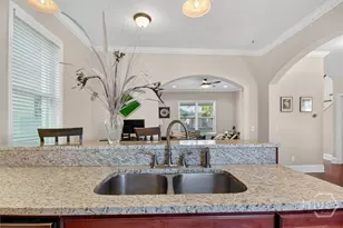 522 E 40th St, Savannah, GA 31401 - Photo 11