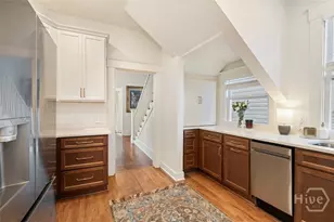858 E 35th St, Savannah, GA 31401 - Photo 9