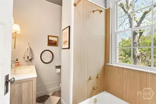 858 E 35th St, Savannah, GA 31401 - Photo 25