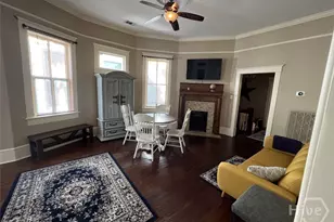 107 W 37th St, Savannah, GA 31401 - Photo 17