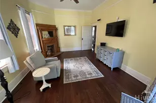 107 W 37th St, Savannah, GA 31401 - Photo 13