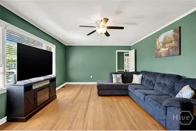 2208 Lorraine Court, Savannah, GA 31404 - Photo 9