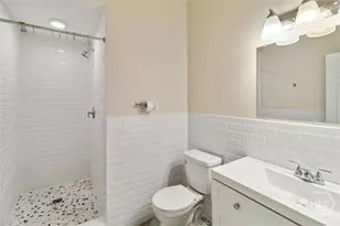 413 E Waldburg St, Savannah, GA 31401 - Photo 21